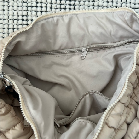 Free People Quilted Carryall Bag - Picture 5 of 10